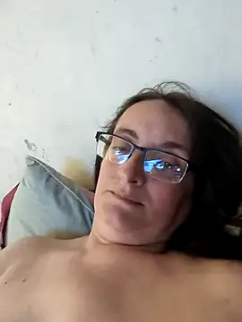 חדר צ'אט בשידור חי של Ulyana396