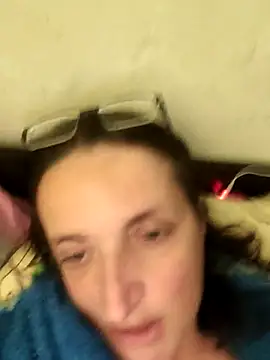 Ulyana396 现场聊天室