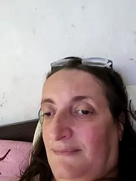 Ulyana396 现场聊天室