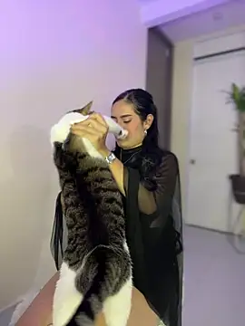 Aria_uwu Adlı Modelin Canlı Sohbet Odası