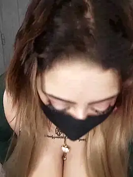 Farawla_elgmda élő chatszobája
