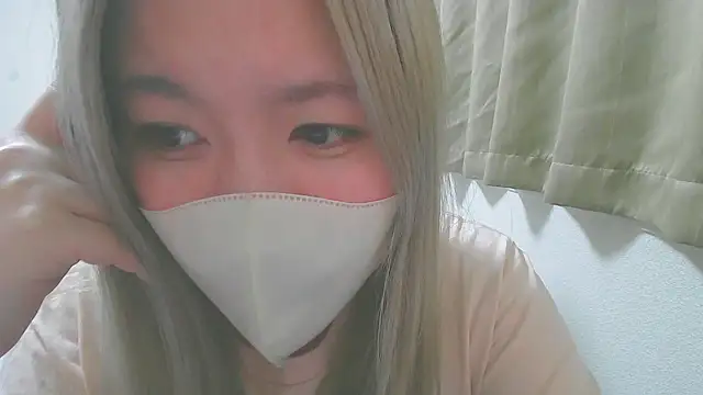 Remi_official's Live Chat Room
