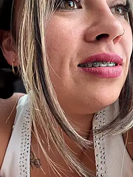 LIZ-06_ Ruang Obrolan Langsung