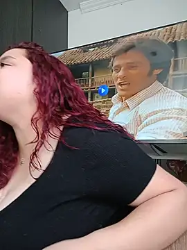 Chat soba uživo modela CURVY-HORNY