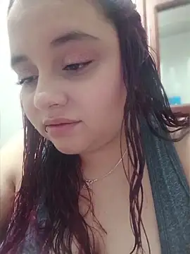 Chatroom en direct de CURVY-HORNY