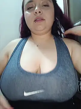 CURVY-HORNY – live chatrum