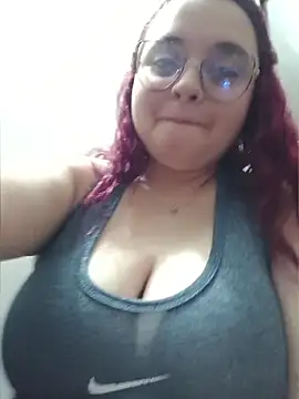 Sala de chat en directo de CURVY-HORNY