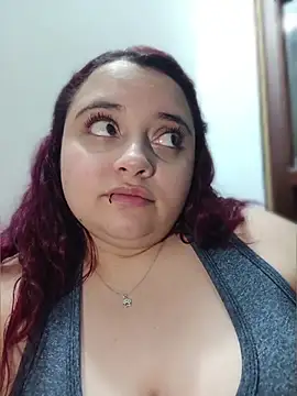 Sala de chat ao vivo de CURVY-HORNY