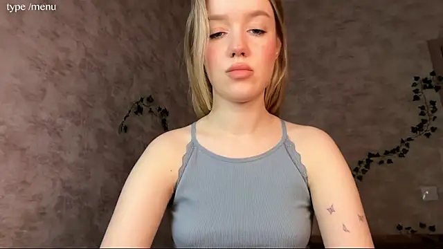 Živá chatovací místnost cutiemia0