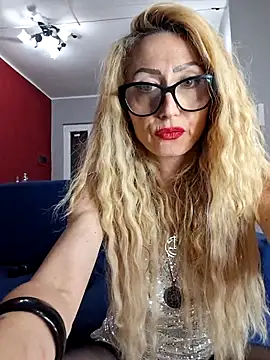 Živá chatovací místnost harleyejoker1