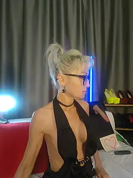 Chat soba uživo modela Milforja