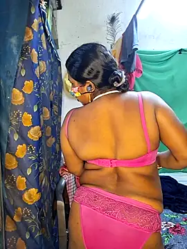 Chat soba uživo modela Real_Desi_Couple