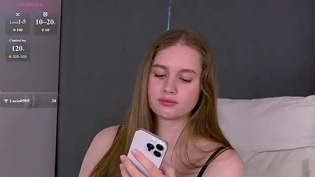 Chat soba uživo modela EllieHayes