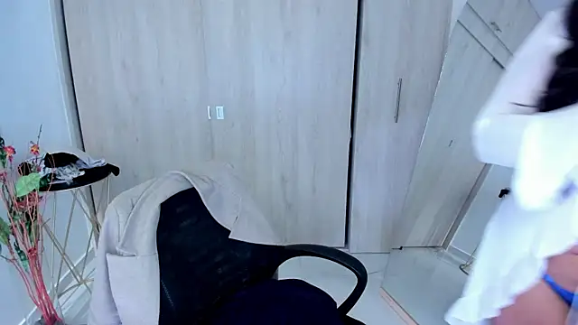 Adele_Sweett Live Chatraum
