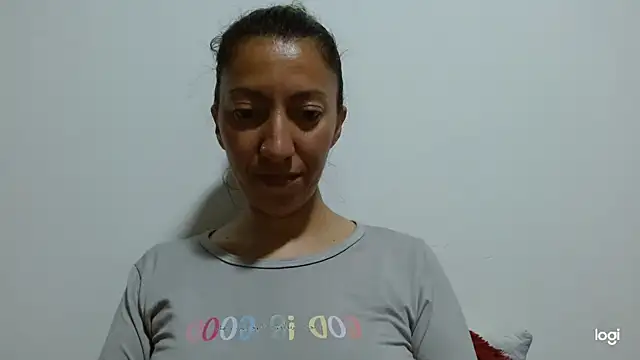 kaybabyhot Adlı Modelin Canlı Sohbet Odası