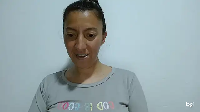 kaybabyhot Adlı Modelin Canlı Sohbet Odası