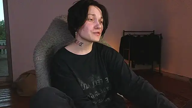 esajukyy Live Chatraum