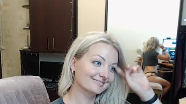 LuckyShot's Live Chat Room