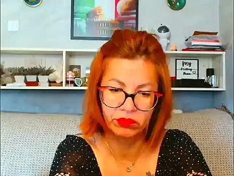 Natali3855's Live Chat Room