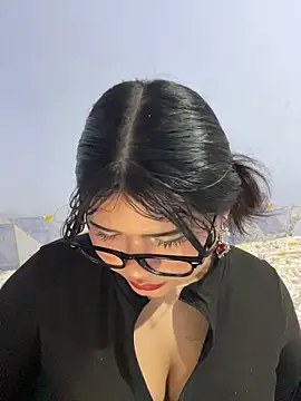 Cannella_0 Adlı Modelin Canlı Sohbet Odası