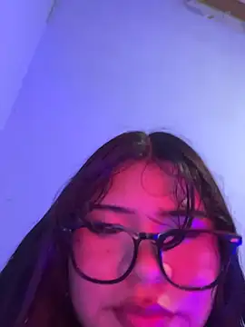 Cannella_0 Adlı Modelin Canlı Sohbet Odası