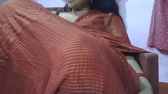 Pooja-suman লাইভ চ্যাট রুম