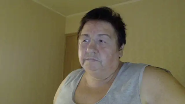 SexxyDreams1's Live Chat Room