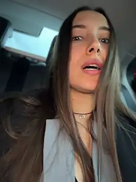 Živá chatovací místnost ICrazyOneIRL