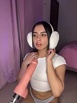 Emily-14 Live Chatraum