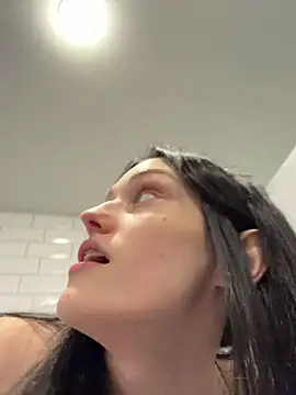 Mia_Mia_M – Kamerová šou