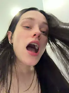 Mia_Mia_M's Webcam Show
