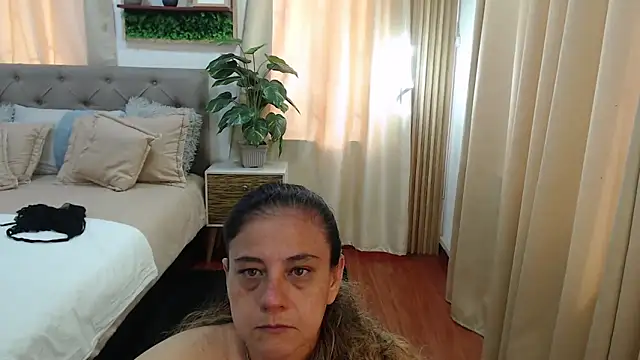 sasi_luna live-chat rom