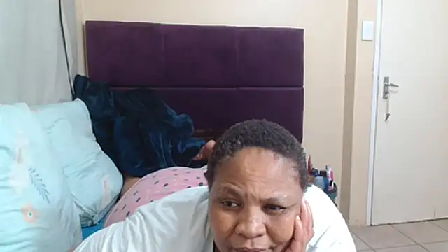 Živá chatovací místnost Bbw255