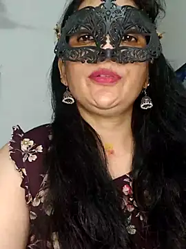 Živá chatovací místnost BhabhiPooja69