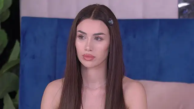 Jenna_Day Adlı Modelin Canlı Sohbet Odası