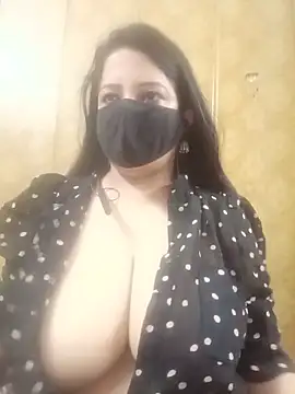 חדר צ'אט בשידור חי של hornycoupleJandS