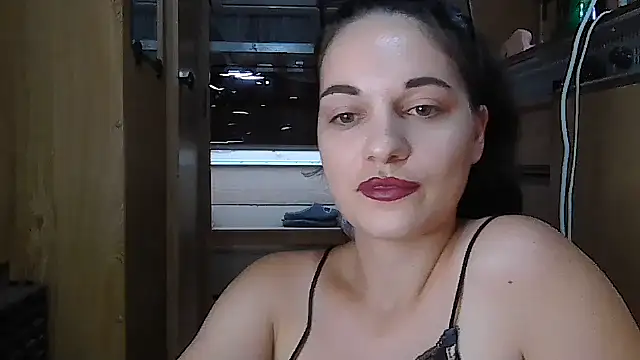 Sala de chat ao vivo de i_fatme_