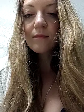 KattyLuuu Live Chatraum