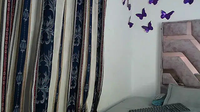 Anny-Fox Live Chatraum