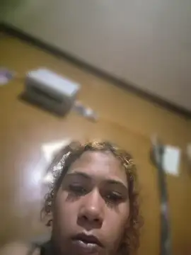 carmelbbyx22 Adlı Modelin Canlı Sohbet Odası