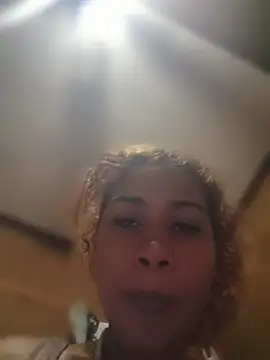 غرفة دردشة carmelbbyx22 المباشرة