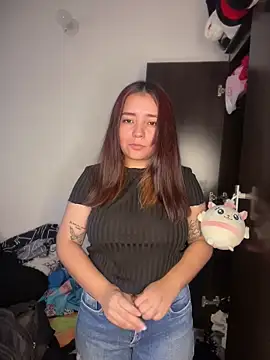 Ema_kraus – Naživo chatovacia miestnosť