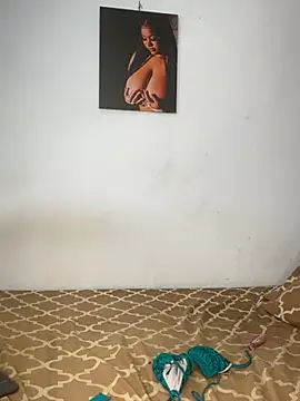 Sala de chat en directo de AinaraJimenez
