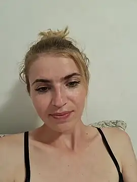 Anne-Mo – live chatrum