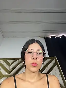 Phòng Chat Trực Tiếp lovelygirlEva