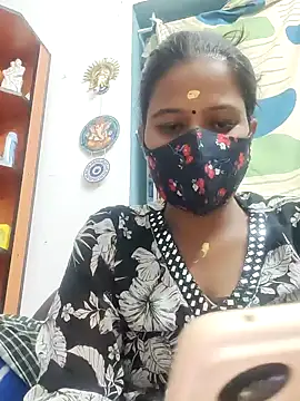 Tamil_Sajitha Adlı Modelin Canlı Sohbet Odası