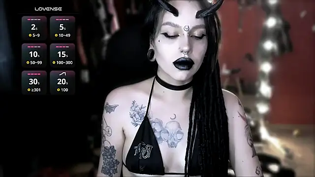 Chat soba uživo modela alexx_succubus