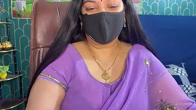 FlatVincy4's Live Sex Cam Show
