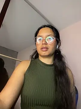 Rosita_forever_'s Live Chat Room