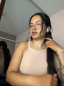 Sala de chat en directo de Rosita_forever_